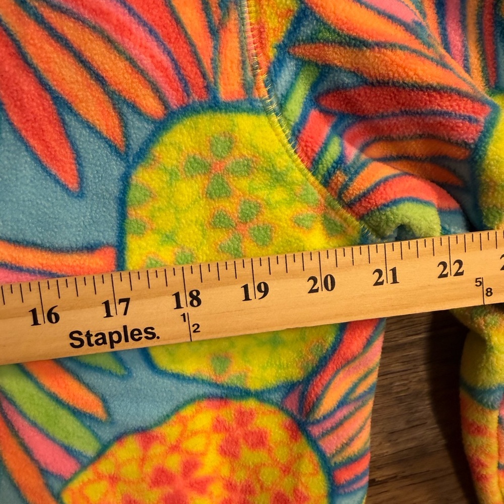 Chubbies Multicolor Pineapple Print Women's Quarter Zip Pullover Fleece Shirt - Picture 5 of 6